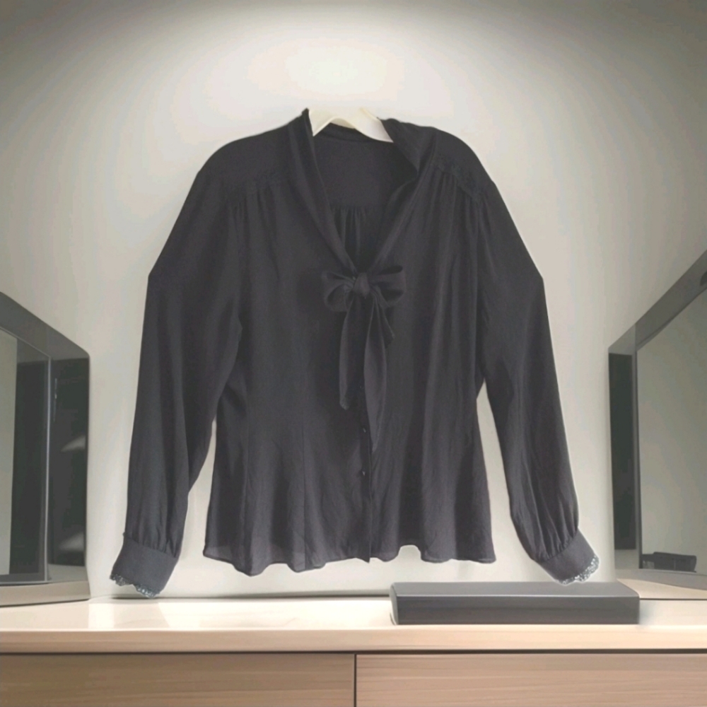Vintage Black Bow Tie Blouse Long Sleeve Lace Trim No Size Tag Fits Medium Chiff